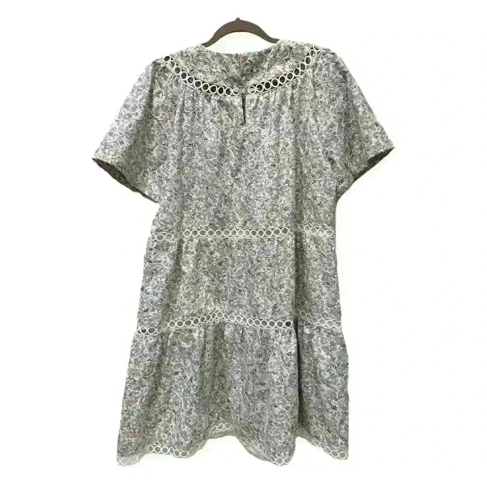 NWT - Adelyn Ray Embroidered Shift Dress - Picture 4 of 4